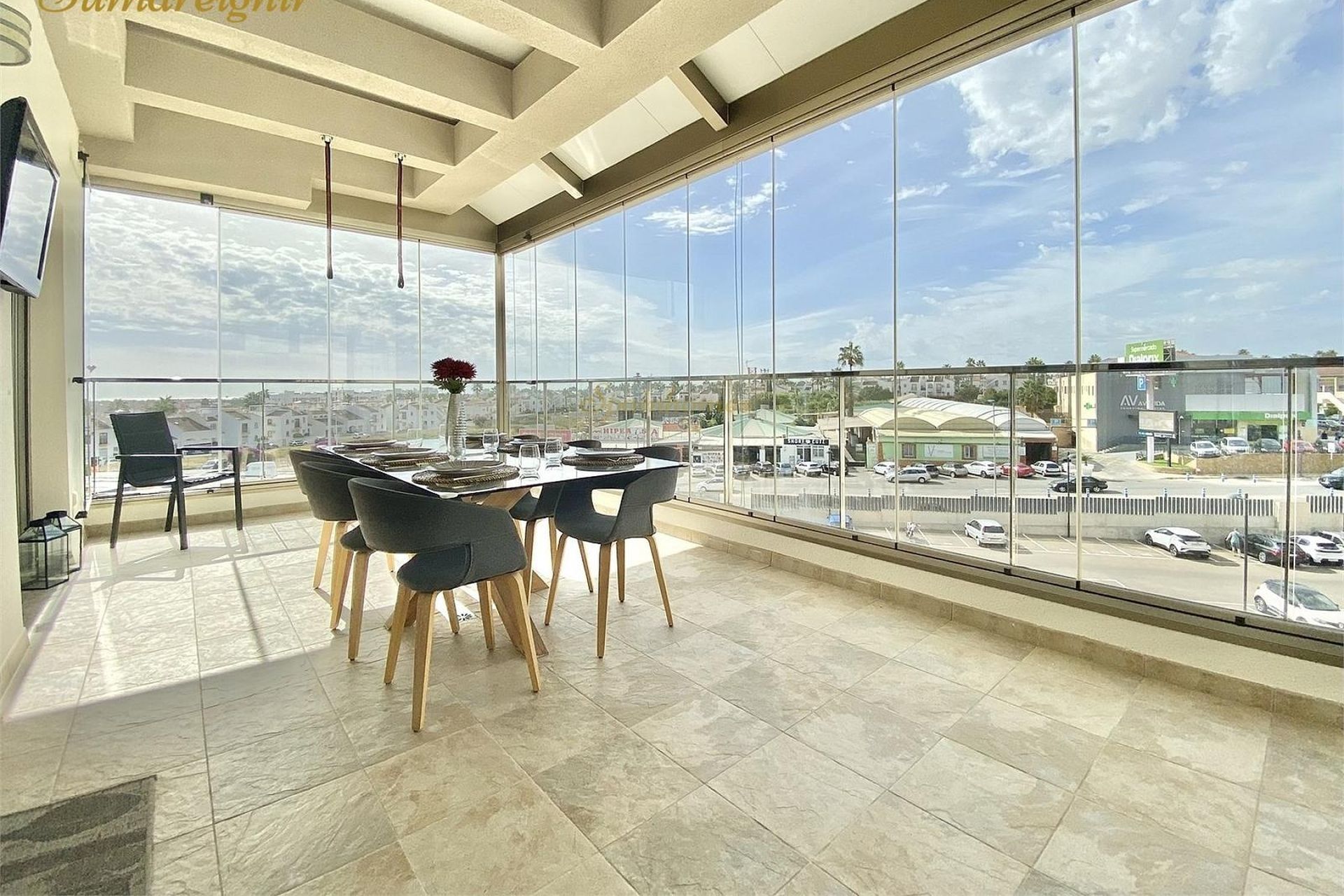 Glæsileg Penthouse 1