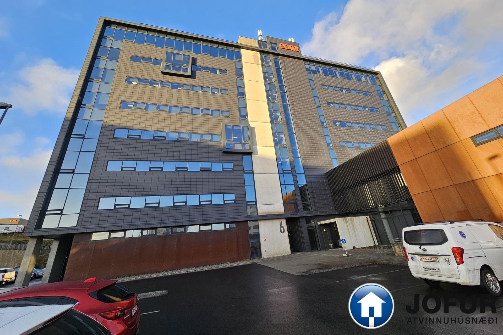 Urðarhvarf 6