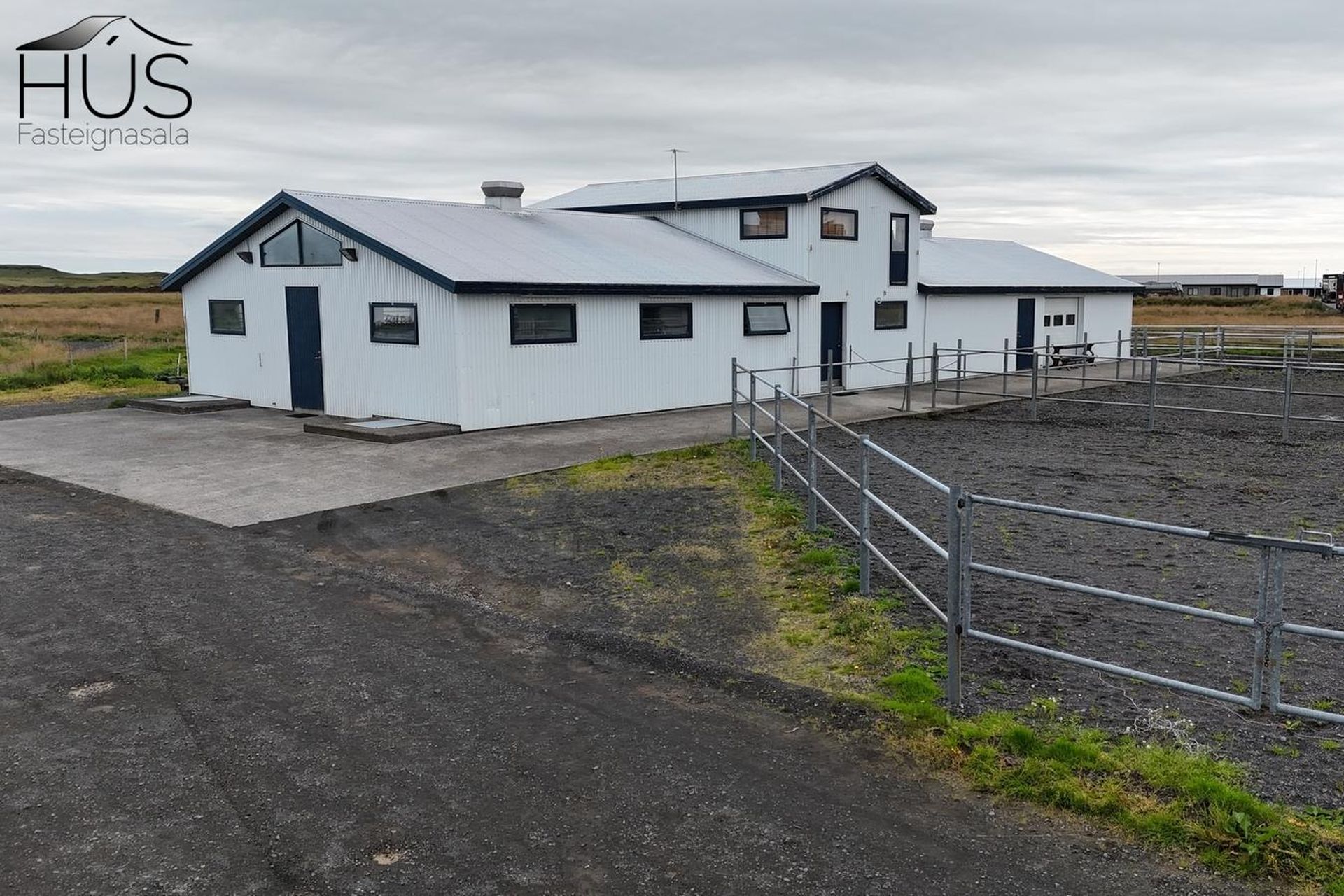 Vallartröð 10