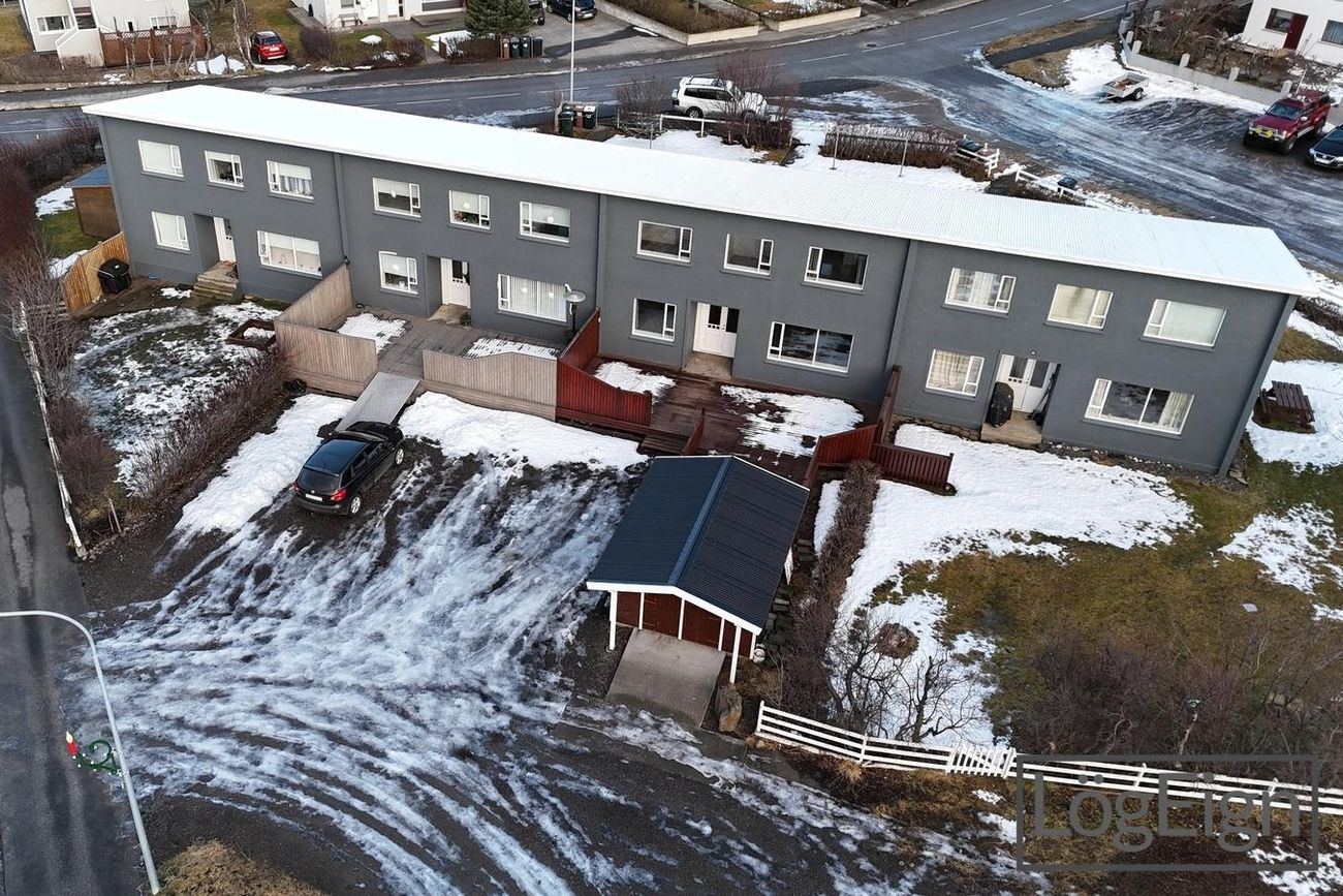 Garðarsbraut 59