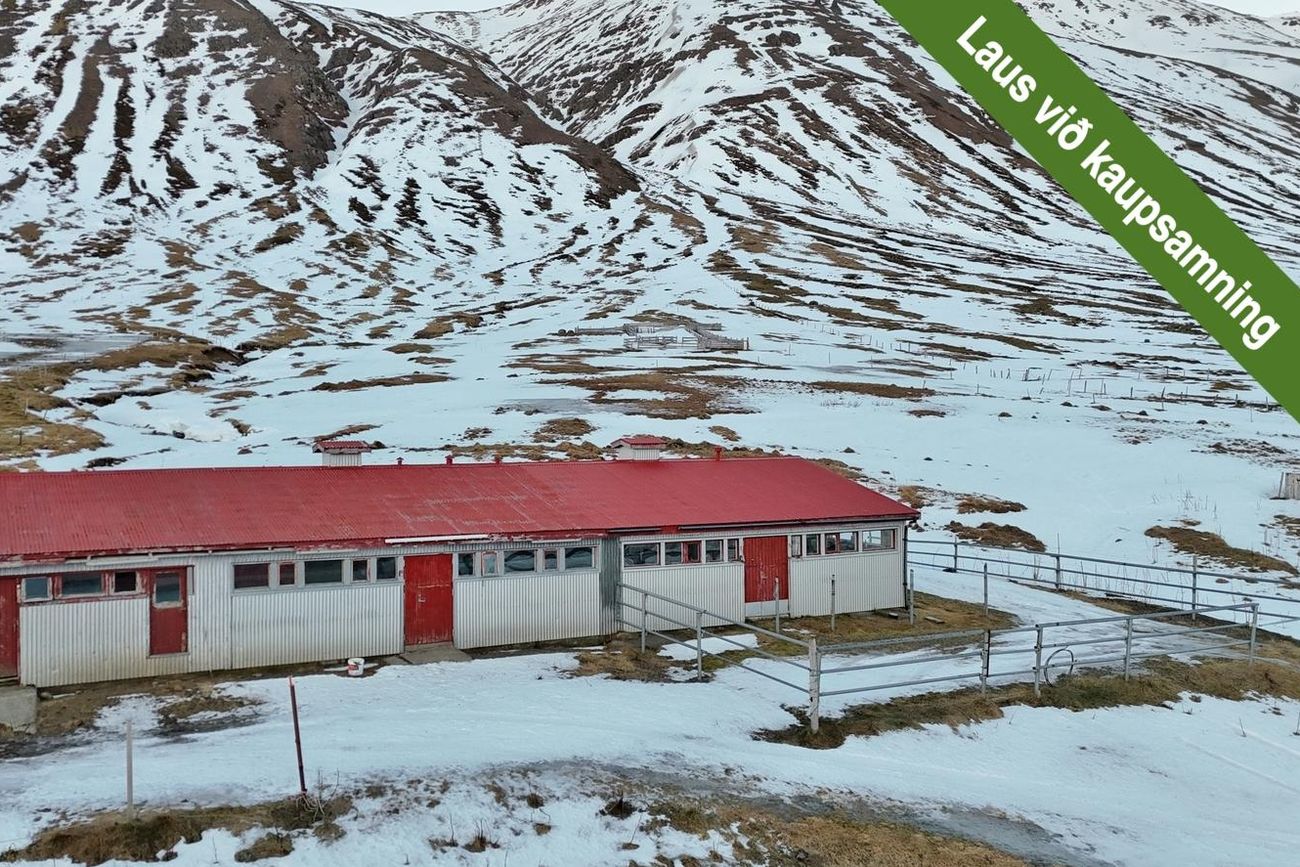 Fákafen 15
