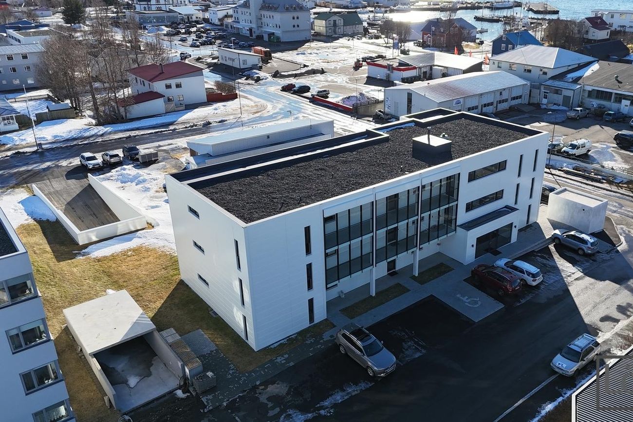 Útgarður 2