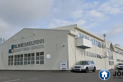 Malarhöfði 8