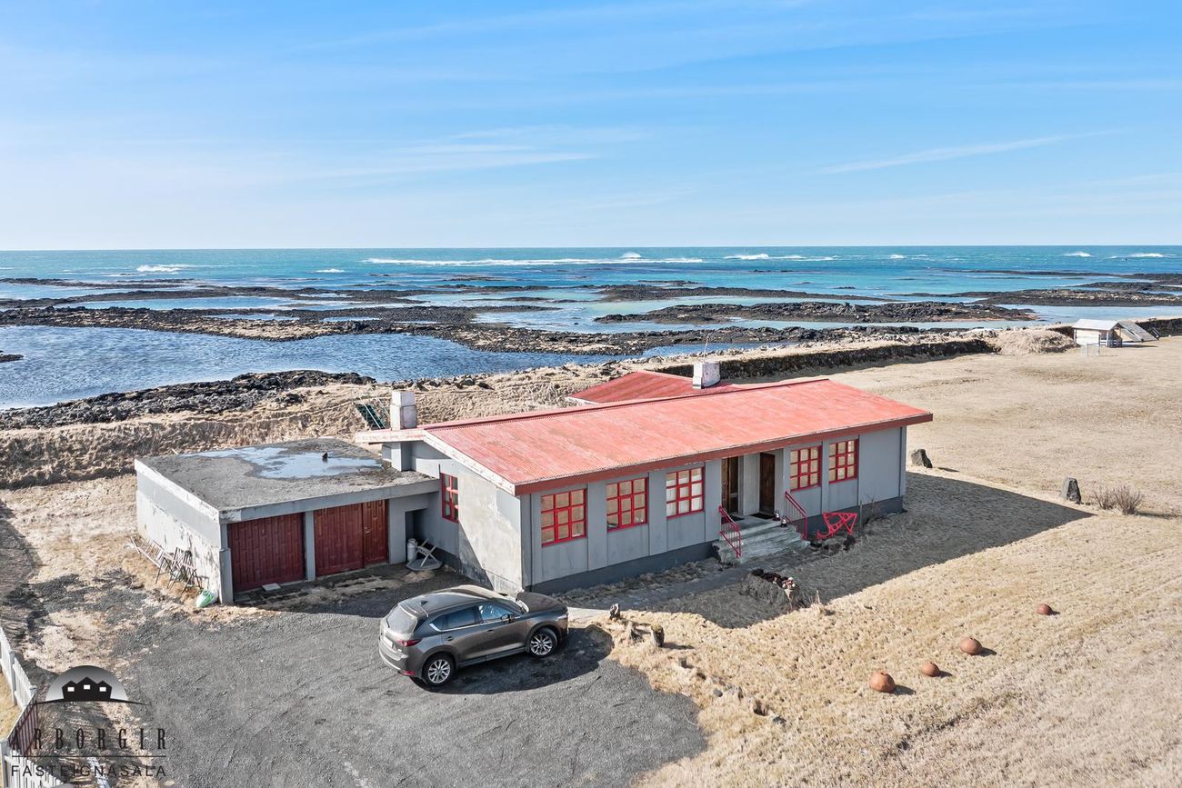 Hásteinsvegur 14