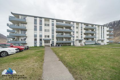 Fjarðarstræti 6