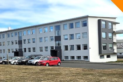 Skarðshlíð 2