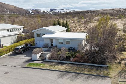 Brúnagerði 11
