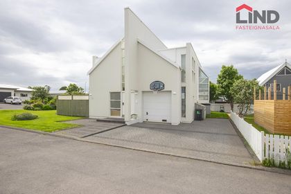 Bollagarðar 85