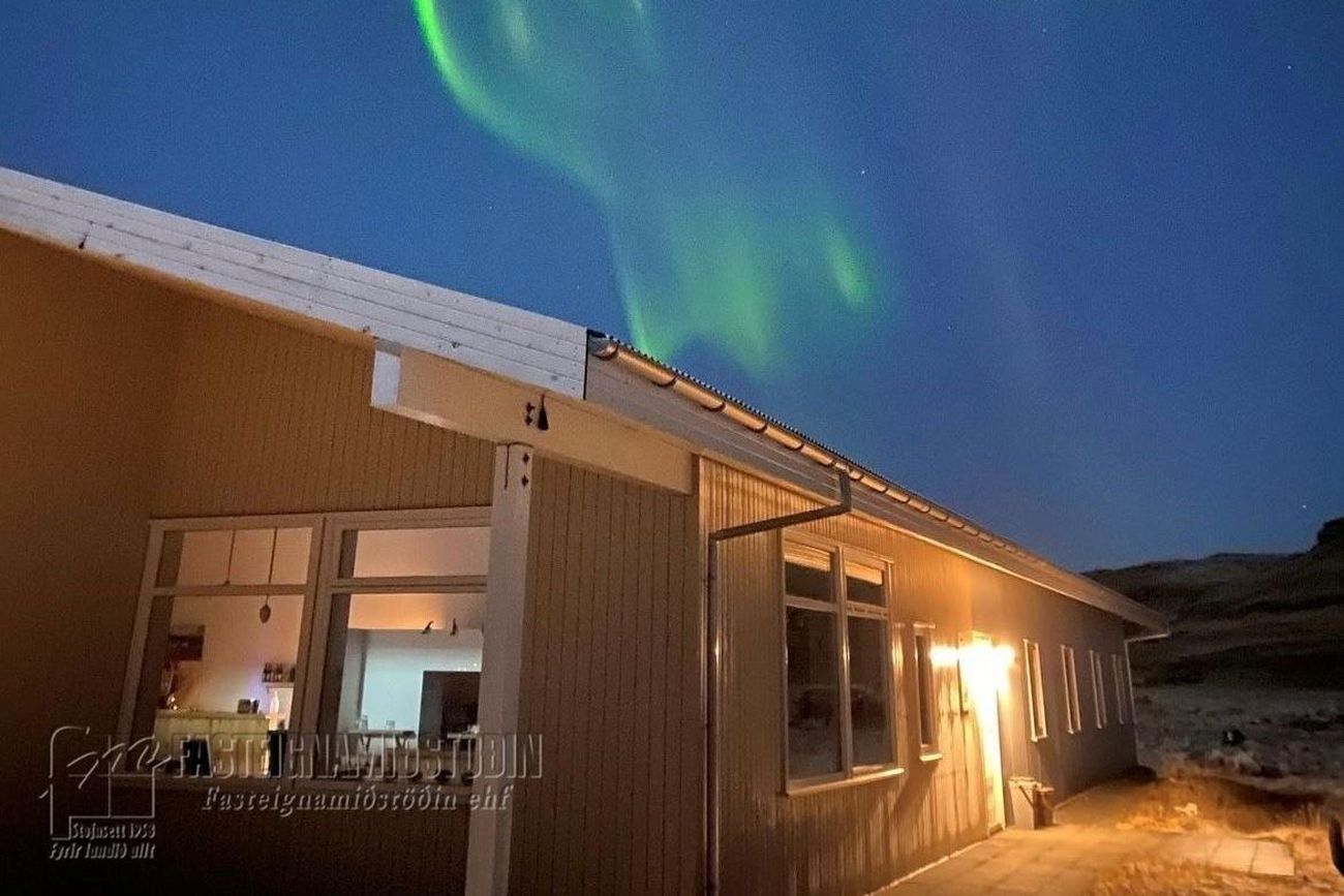 Álftröð 1 ferðaþjónusta