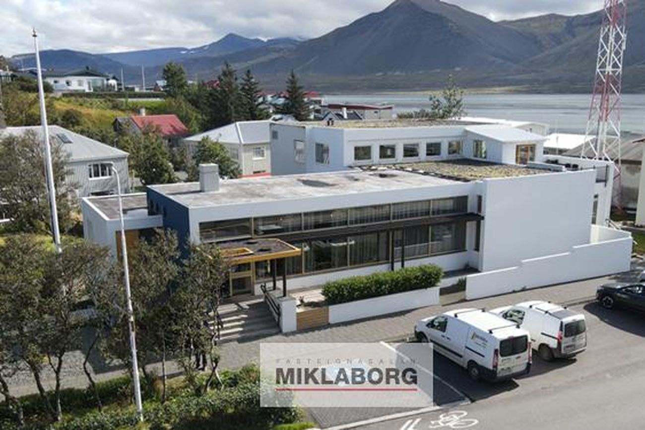 Borgarbraut 14  Gamla Ráðhúsið