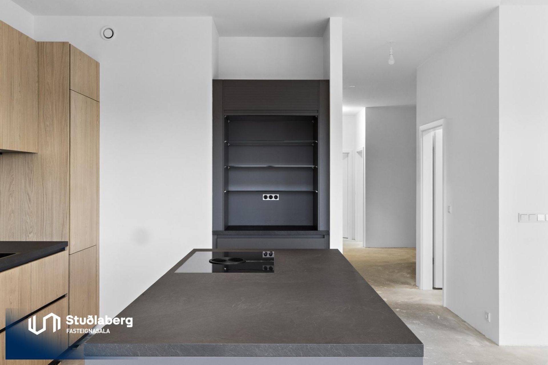 Asparlaut 3, 001