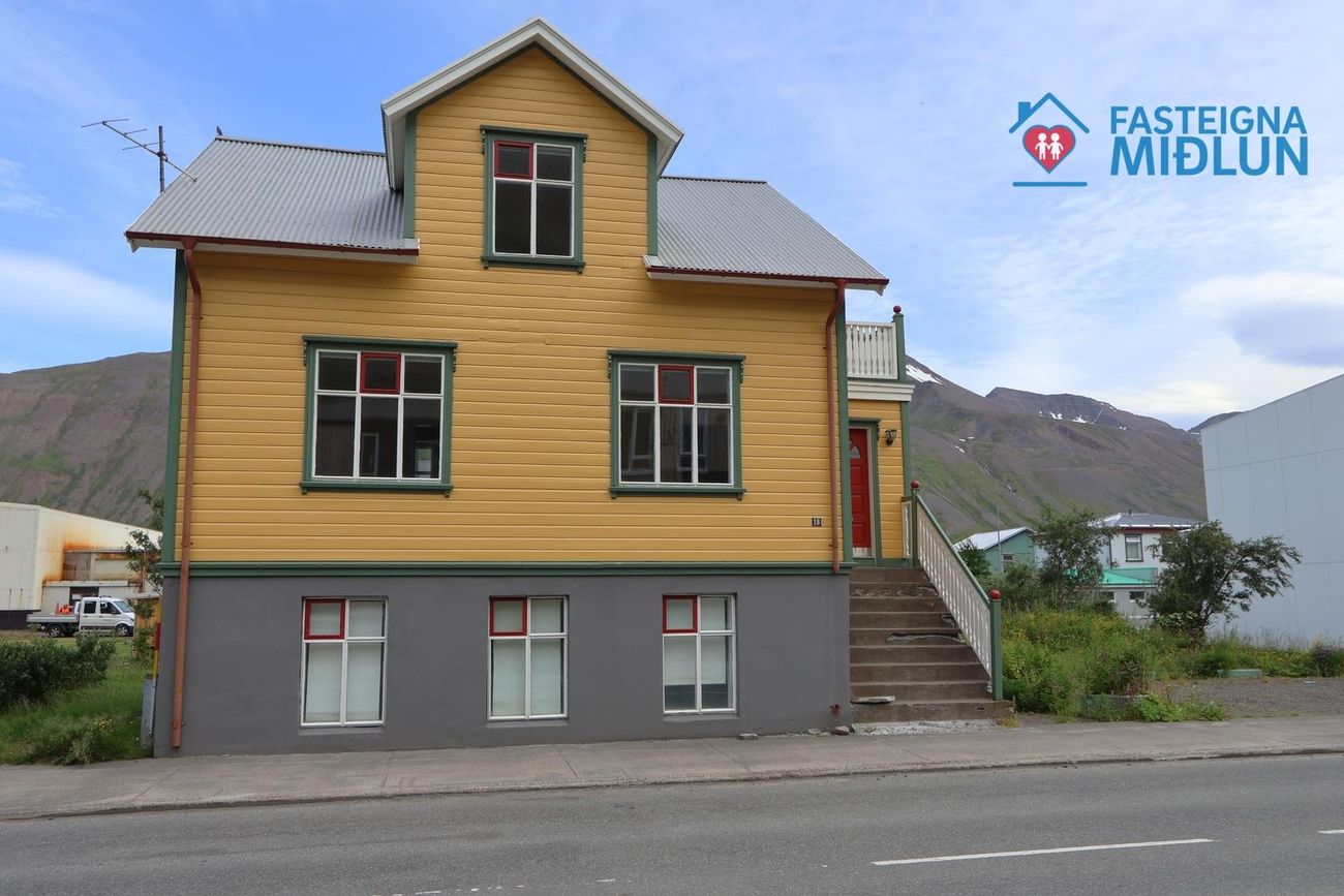 Túngata 18