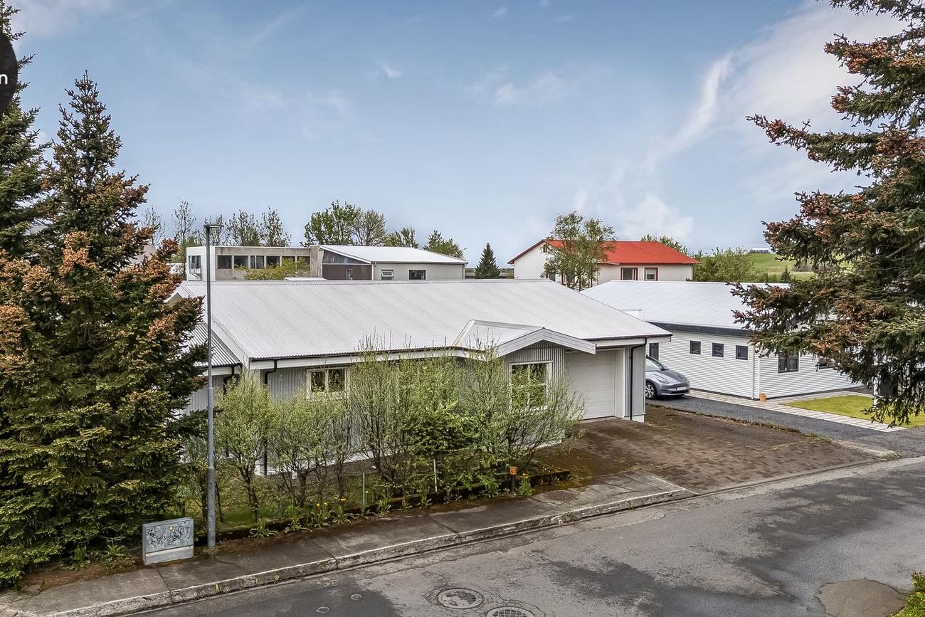 Leikskálar 4