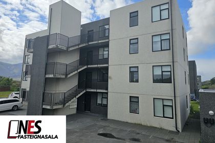 Arnarklettur 28