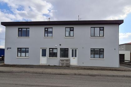 Knarrarstígur 2 n.h.