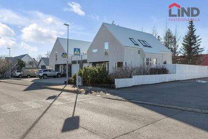 Fljótsmörk 14