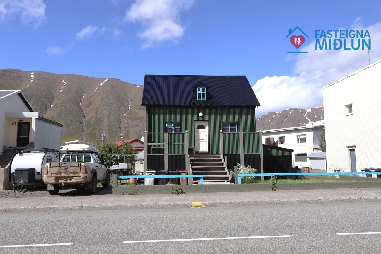 Aðalgata 18