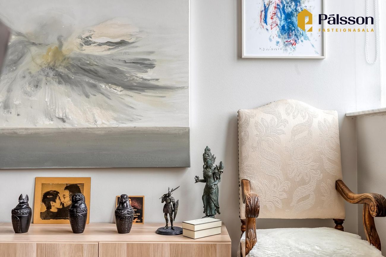 Austurströnd 6