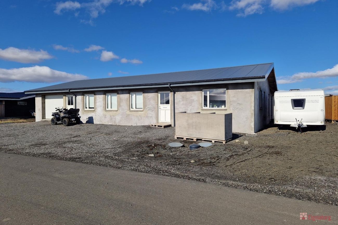 Hallgerðartún 23