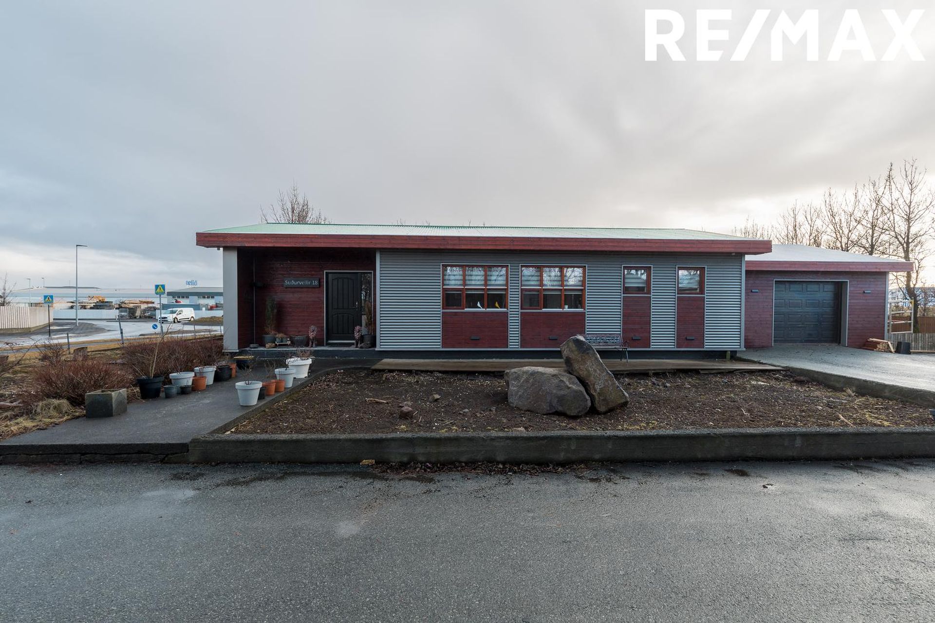 Suðurvellir 18