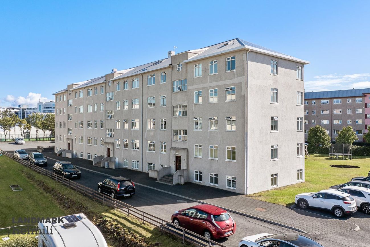 Hjarðarhagi 36