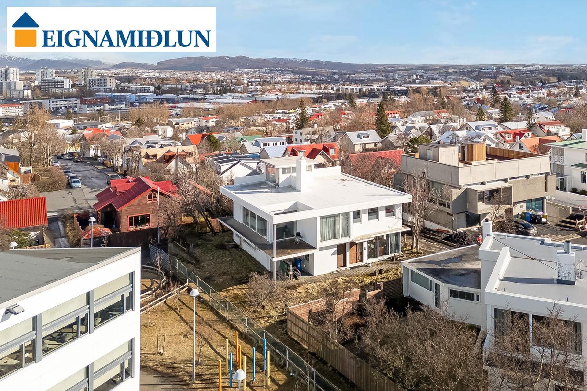 Brekkugerði 17