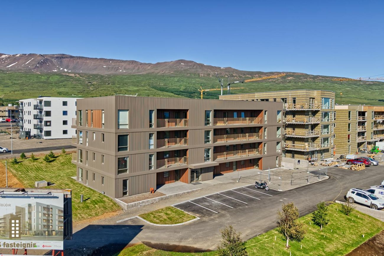 Lækjarmói 8 302