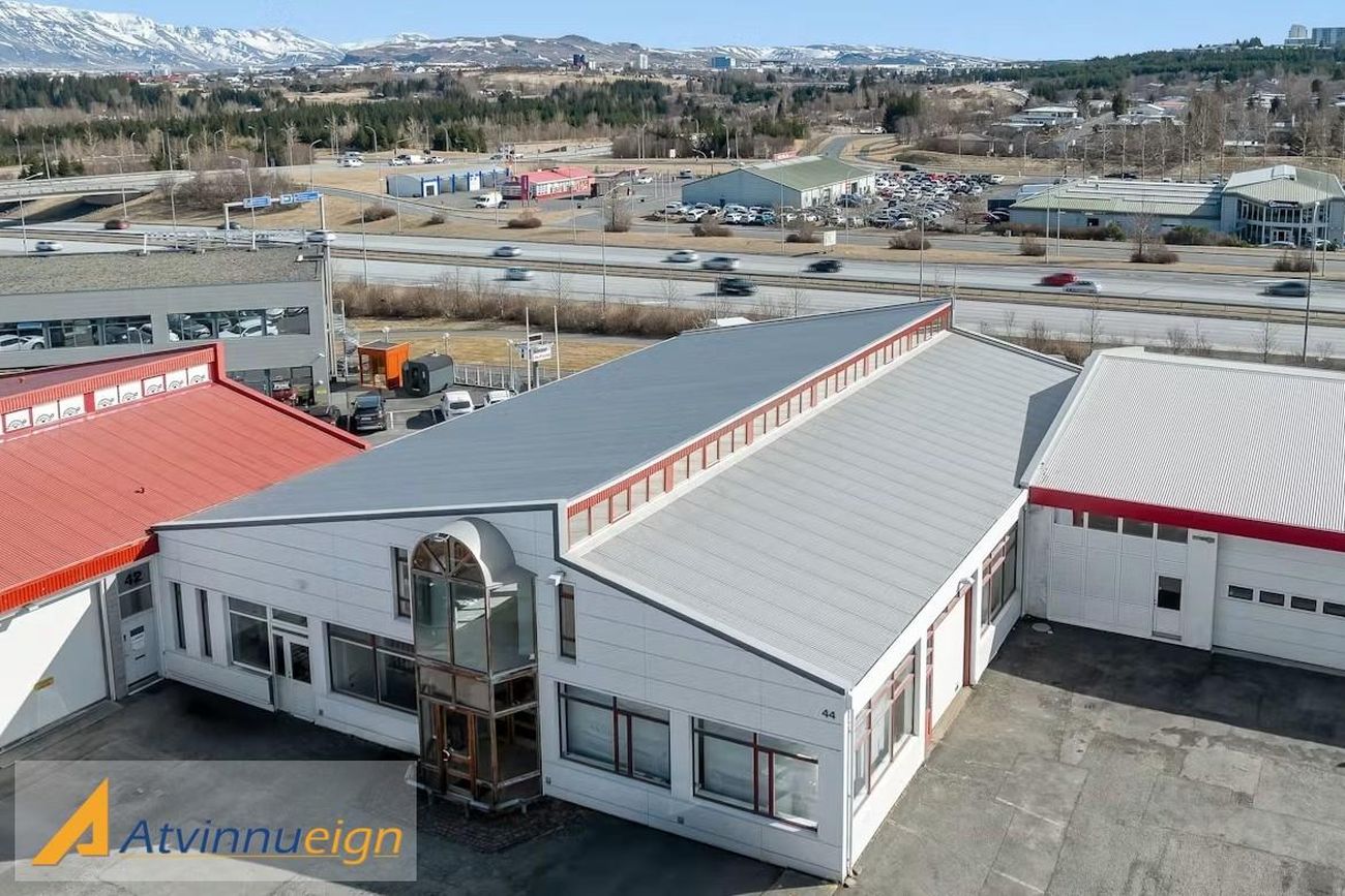 Smiðjuvegur 44