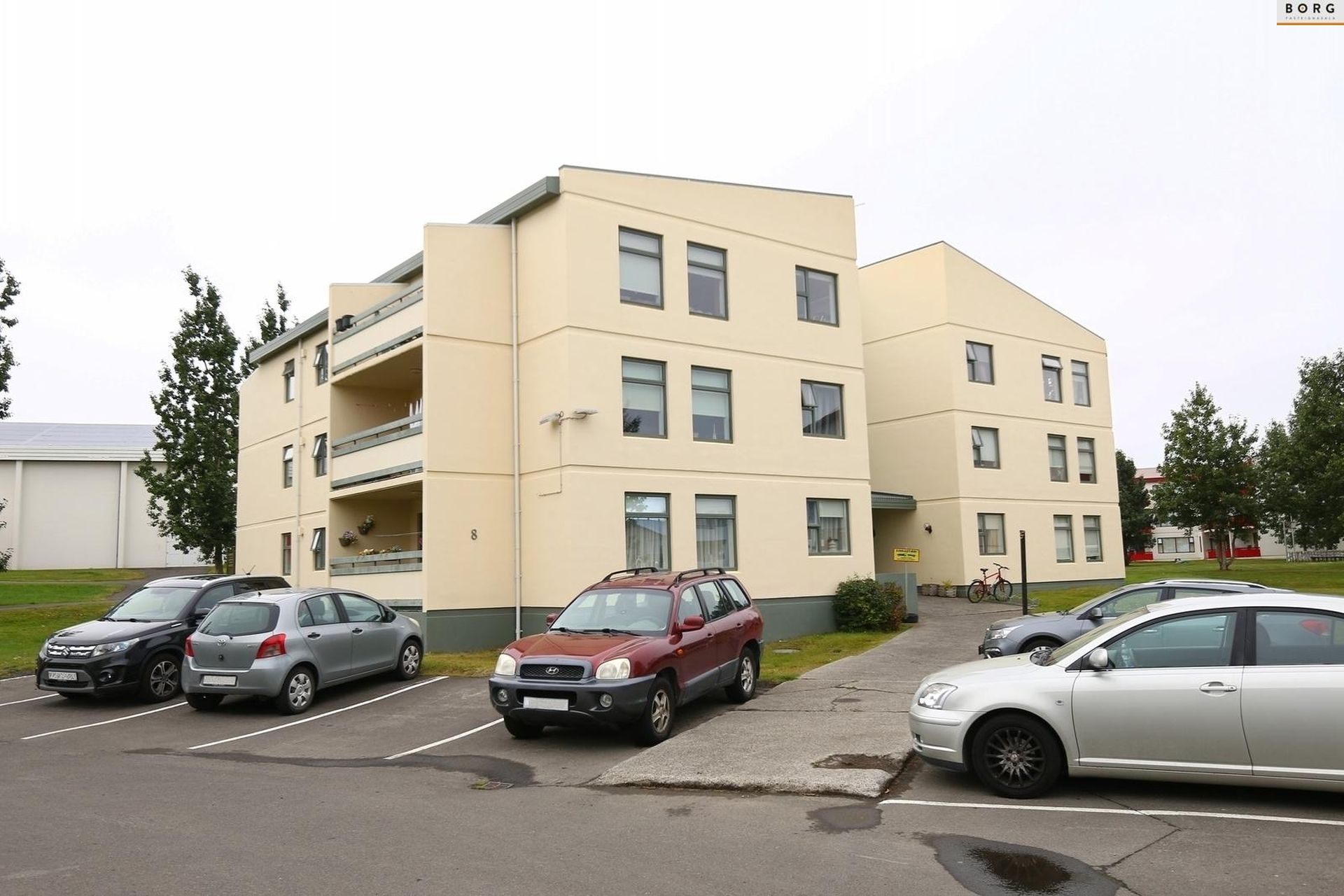 Melasíða 8