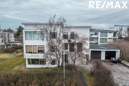 Safamýri 27