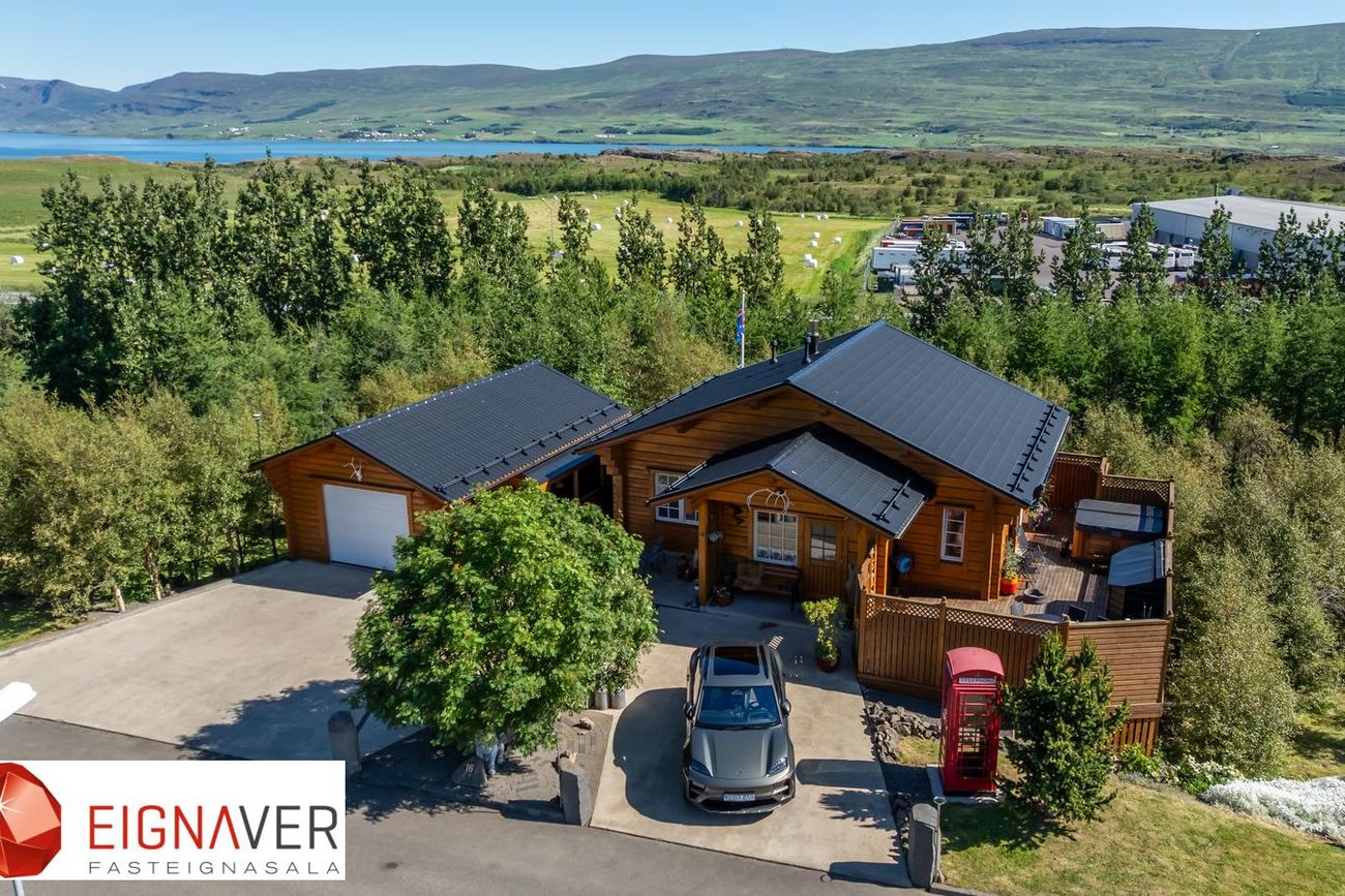 Skógarhlíð 16 Lónsbakka