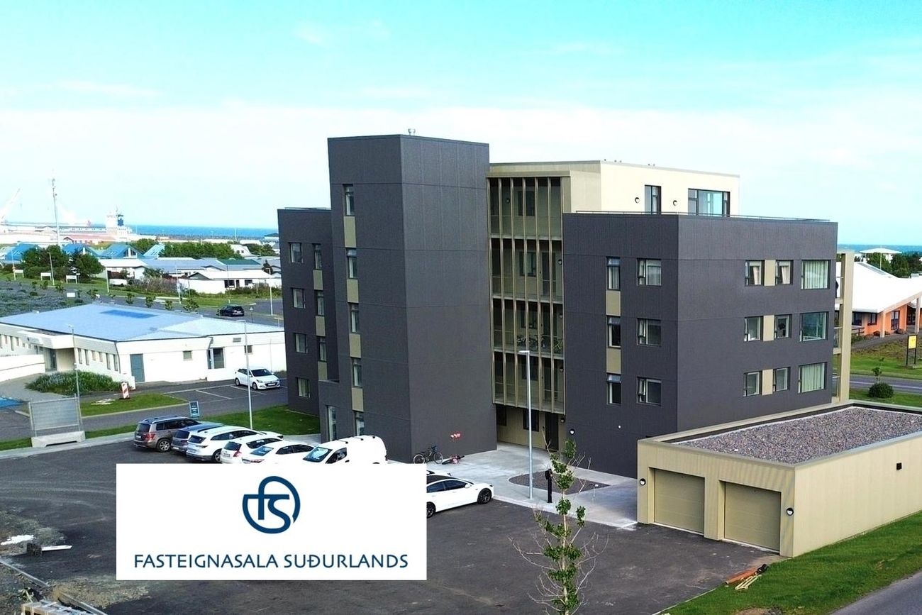Hnjúkamói 16 ÞAKÍBÚÐ 501 m bílskúr