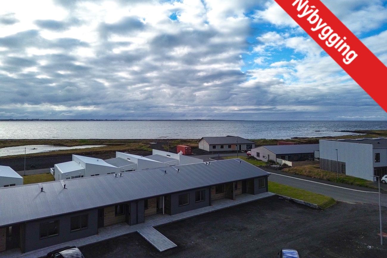 STAÐARBORG 15B