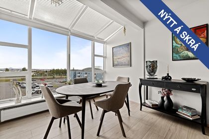 Kirkjulundur 8