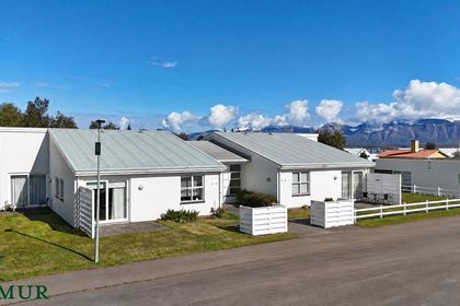 Kirkjuvegur 9 íbúð 101