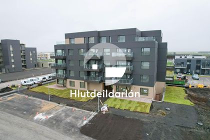 Hnjúkamói 9