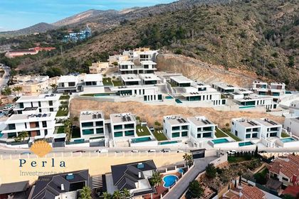 Perla Inv. - Nútímaleg einbýlishús í Benidorm