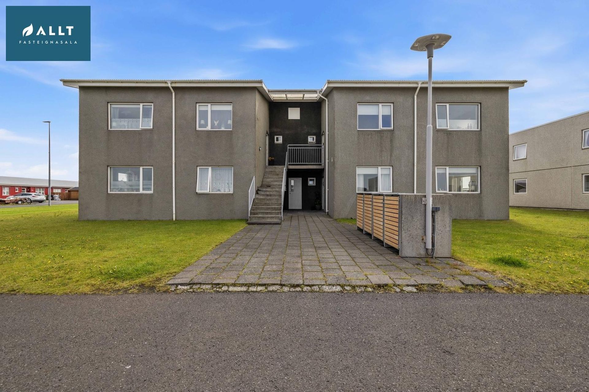 Silfurtún 8
