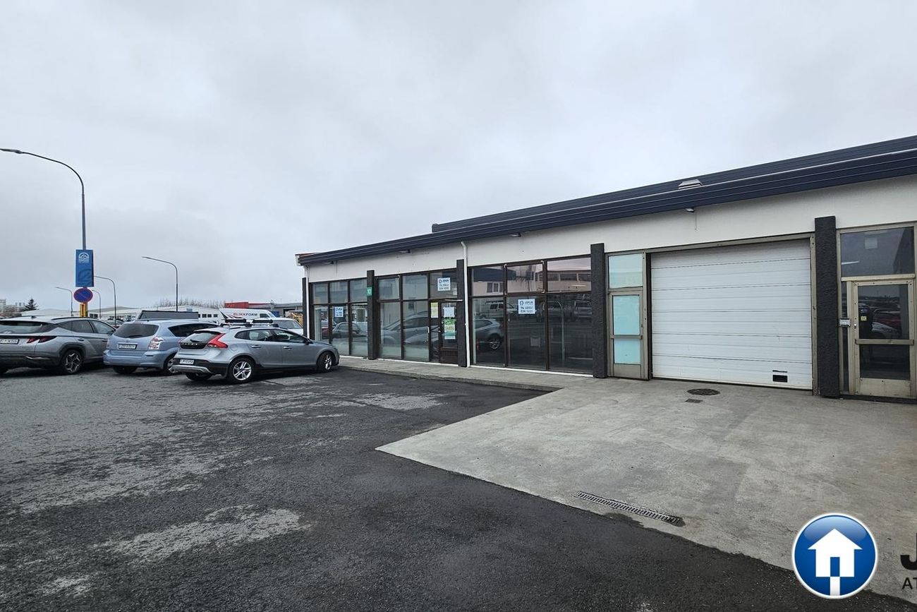 Smiðjuvegur 10