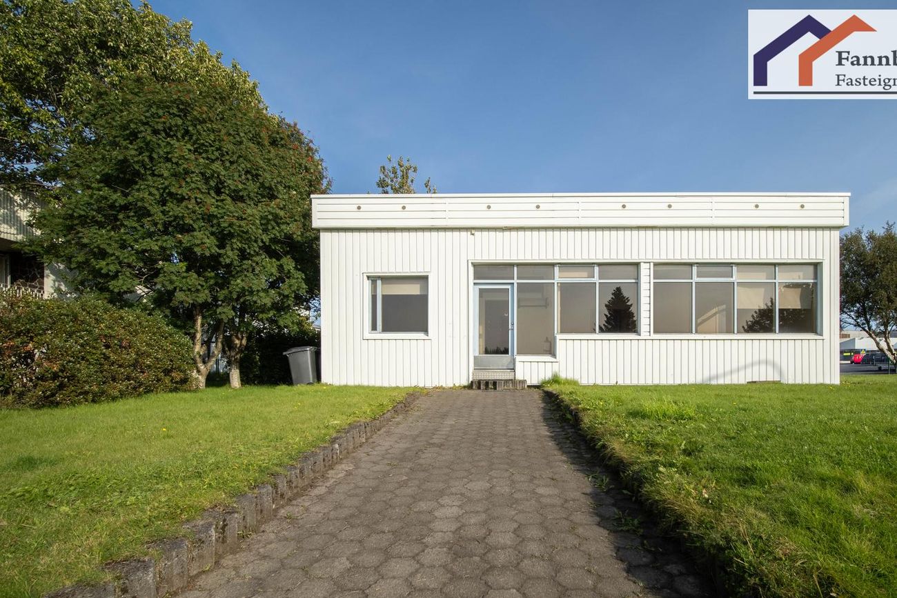 Þrúðvangur 18