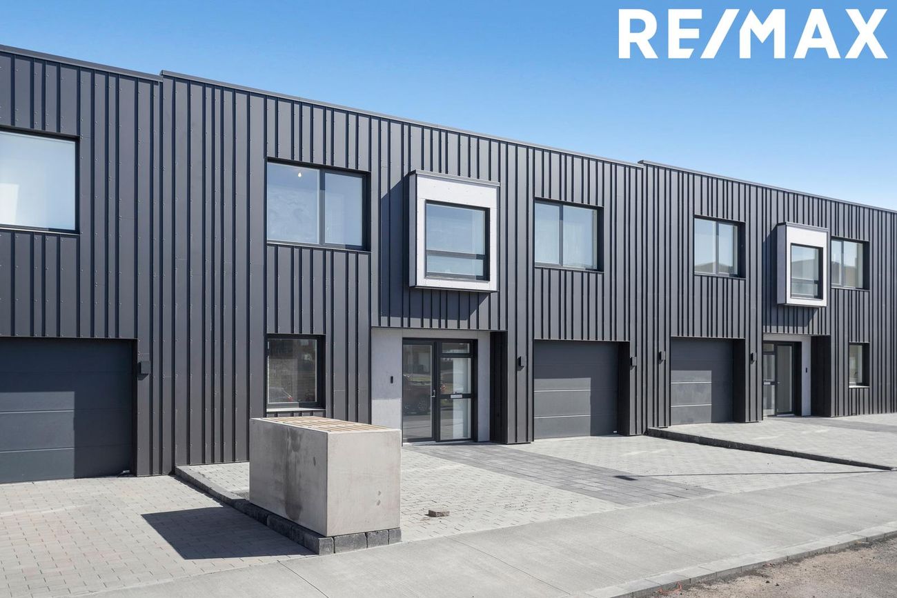 Rökkvatjörn 12