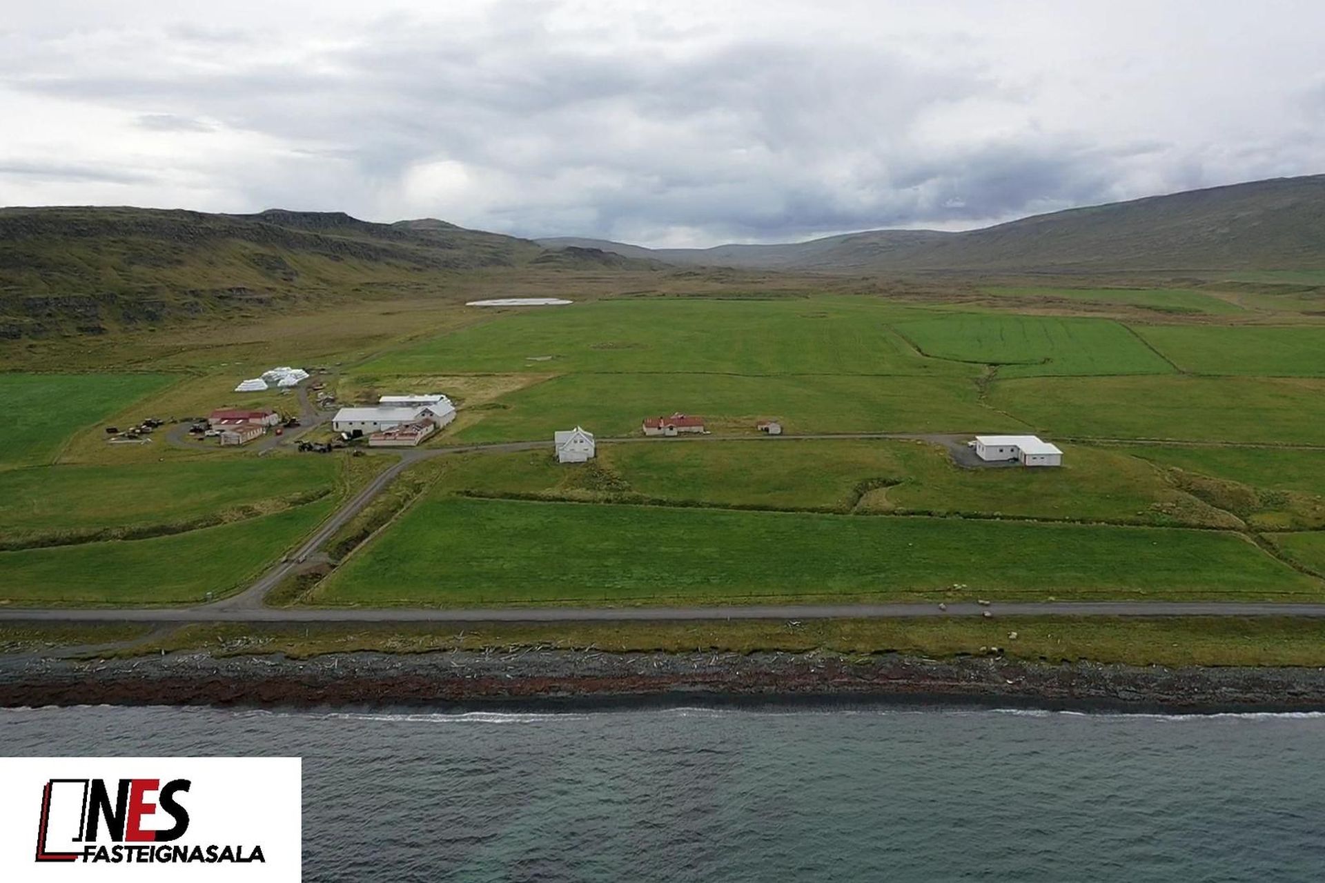Guðlaugsvík 1 og 2