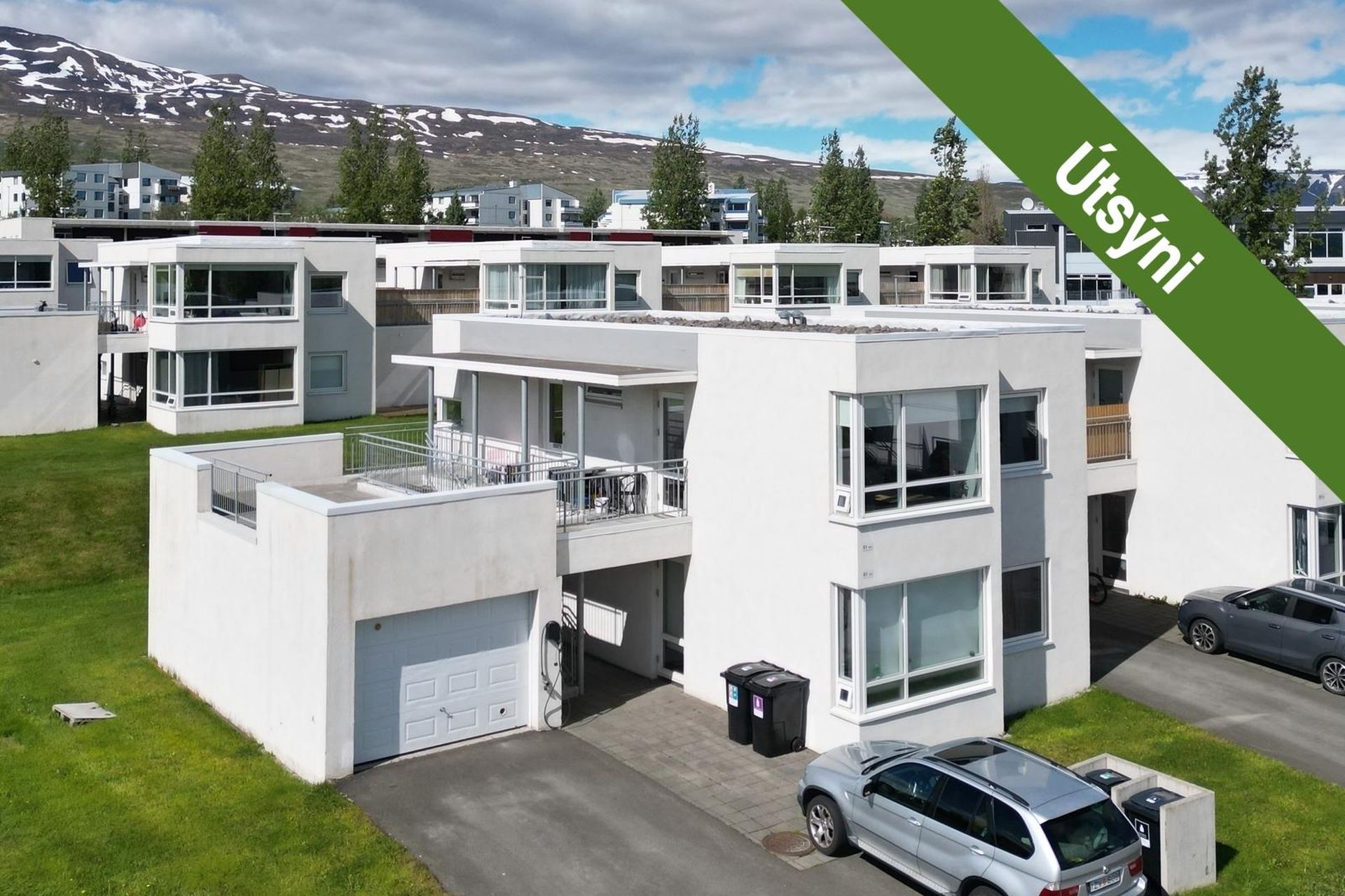 Lindasíða 51 efri hæð