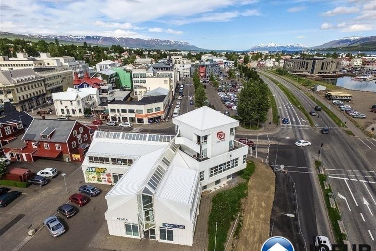 Kaupvangsstræti 1
