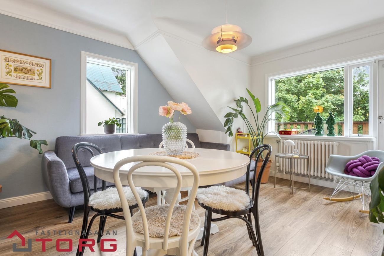 Grænakinn 12