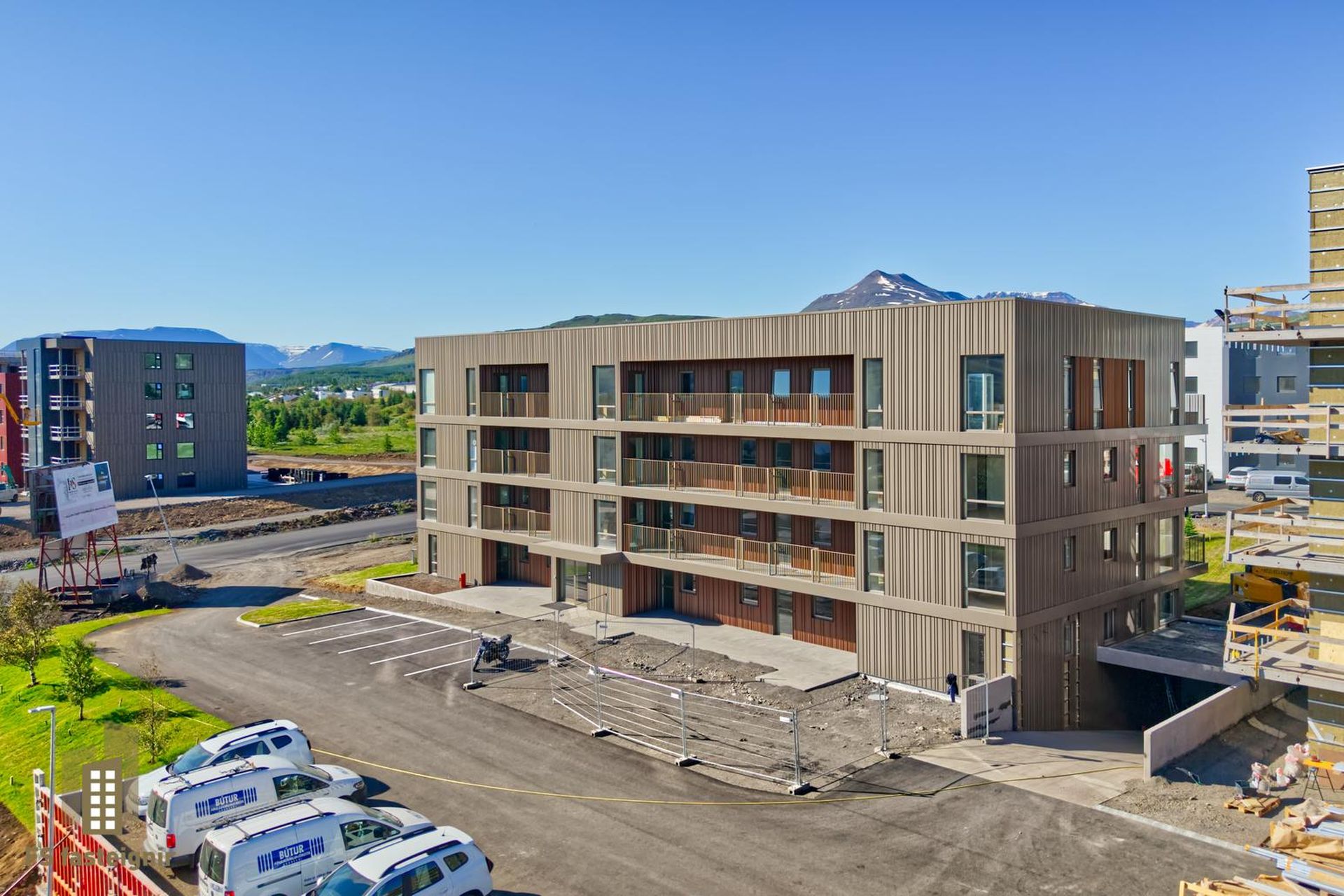 Lækjarmói 8 303