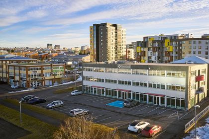Bæjarlind 12