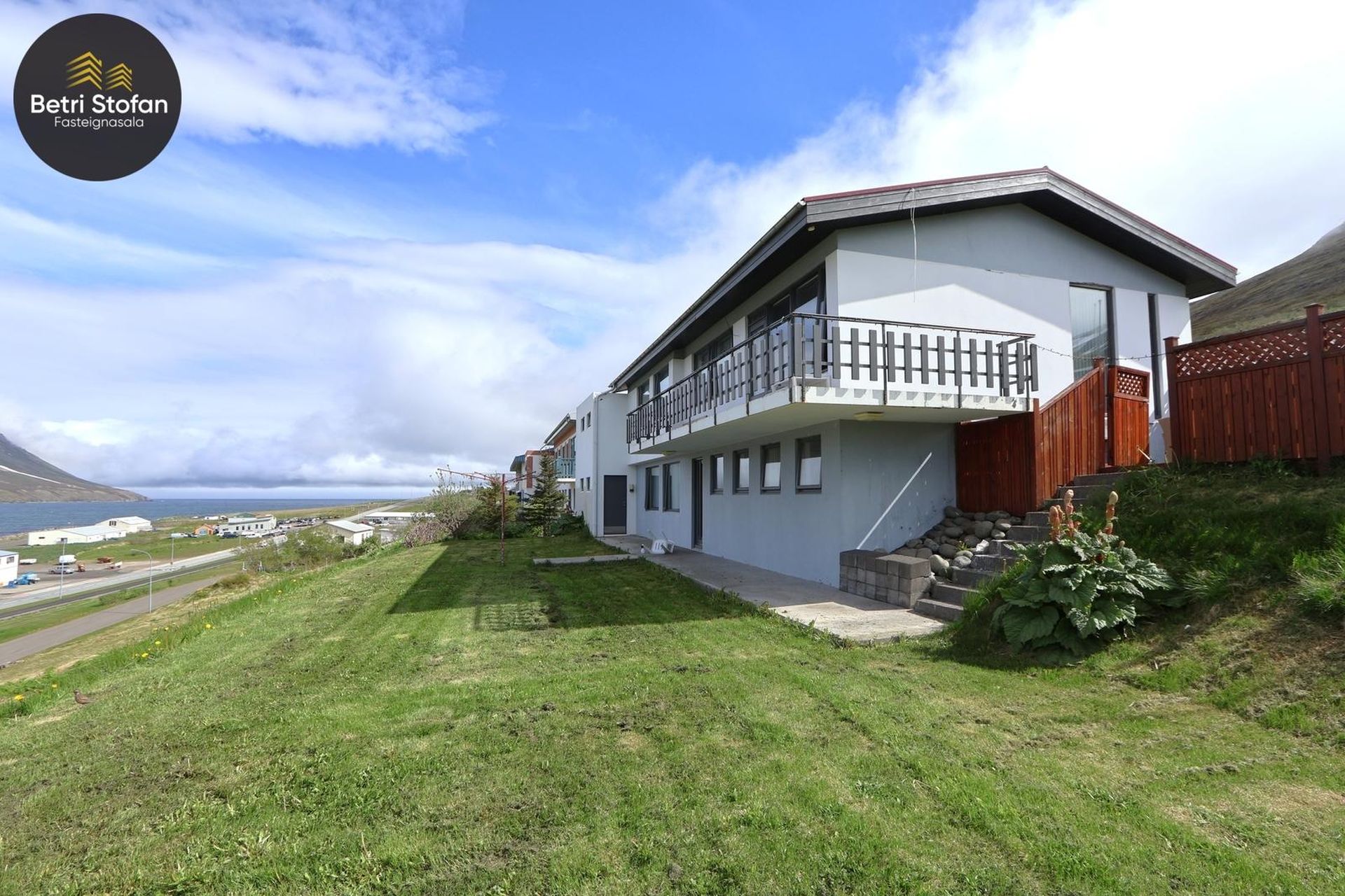 Hlíðarvegur 42