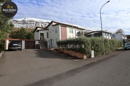 Túngata 11