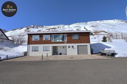 Hávegur 58